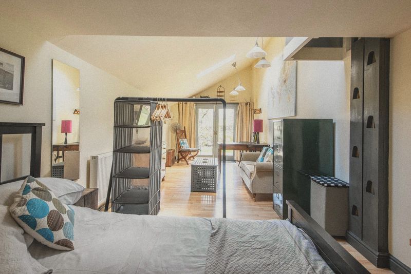 The studio bed and sitting area